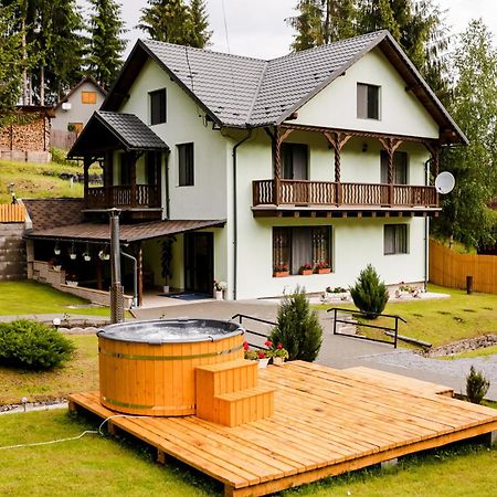 Casa Tudor Topliţa エクステリア 写真
