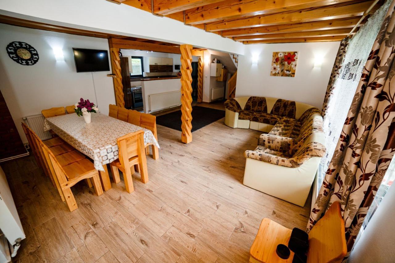 Casa Tudor Topliţa エクステリア 写真