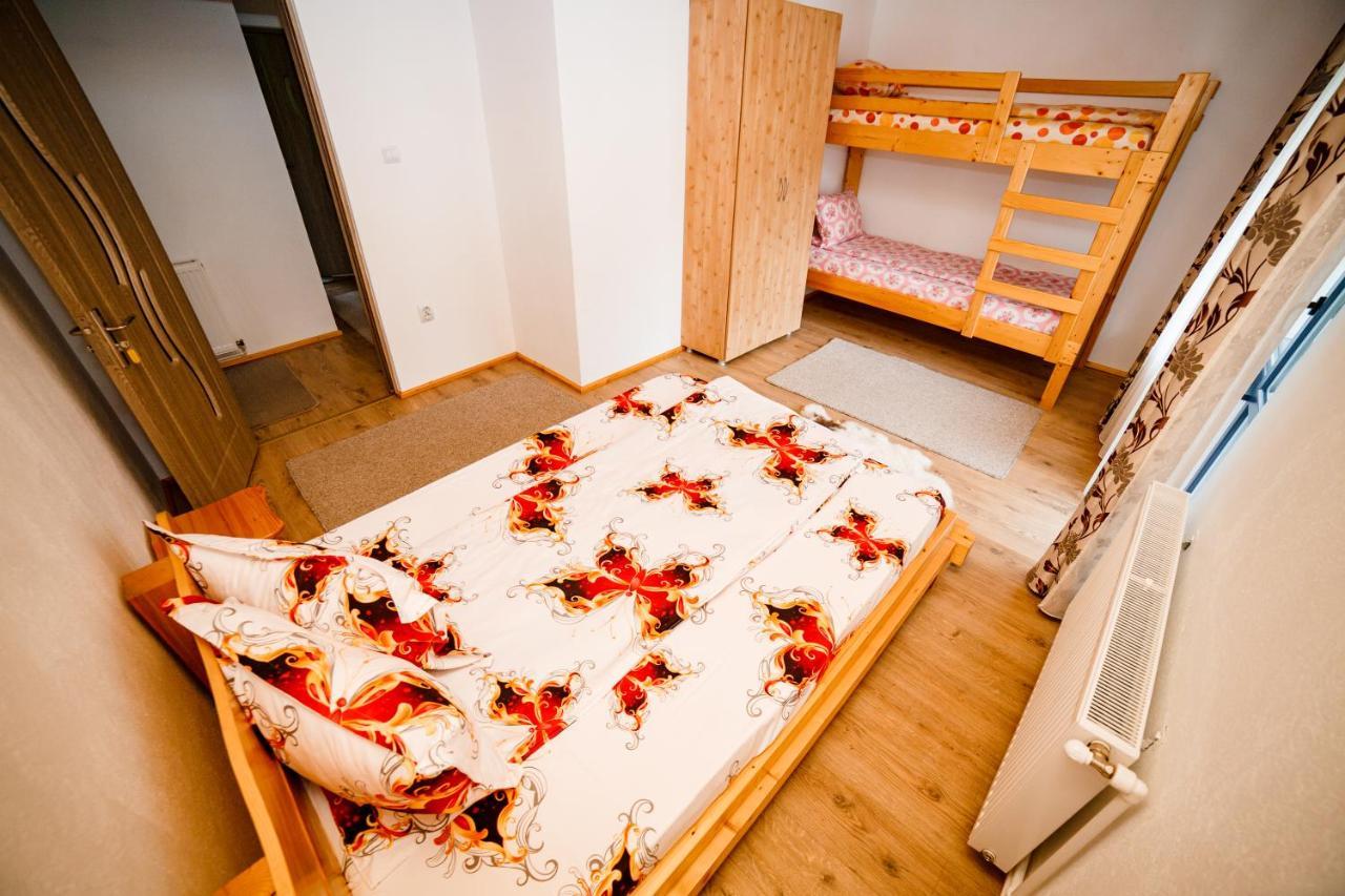 Casa Tudor Topliţa エクステリア 写真